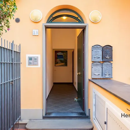 Apartment Center - Free Parking - Wifi - Smart Tv